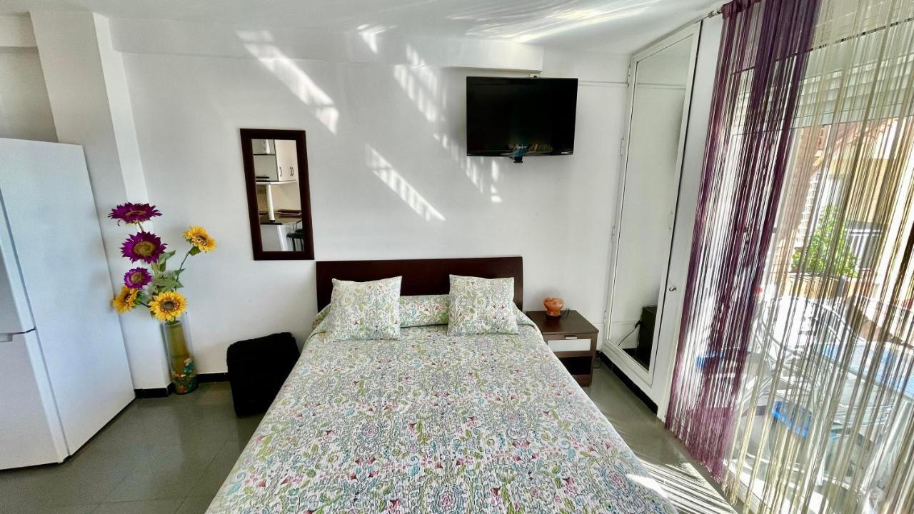 Bulto Carihuela Appartement Torremolinos Buitenkant foto