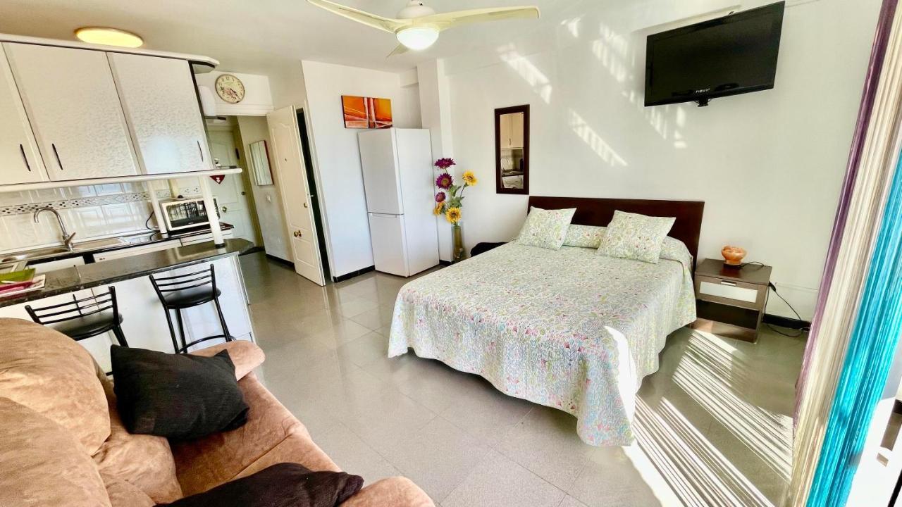 Bulto Carihuela Appartement Torremolinos Buitenkant foto
